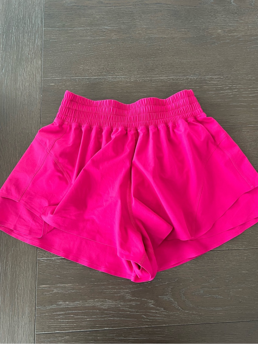 Shake It Off High-Rise run shorts 2.5 with inner lining